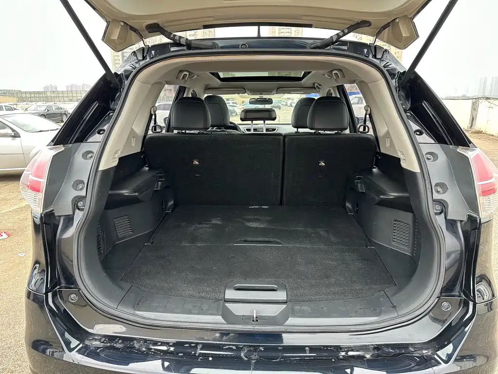 NISSAN X-TRAIL 2015