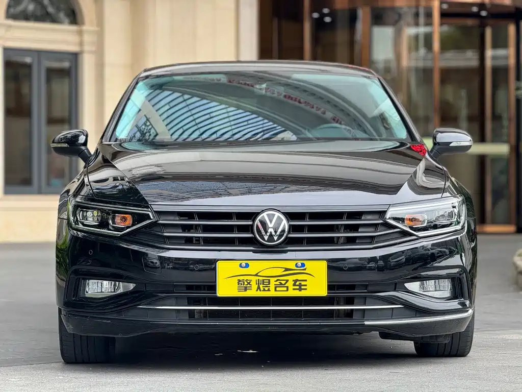 VOLKSWAGEN MAGOTAN 2021