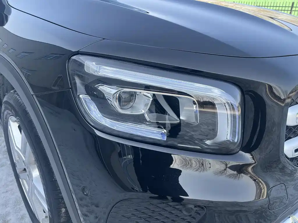 MERCEDES BENZ GLB 2022