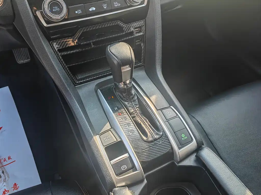 HONDA CIVIC 2018