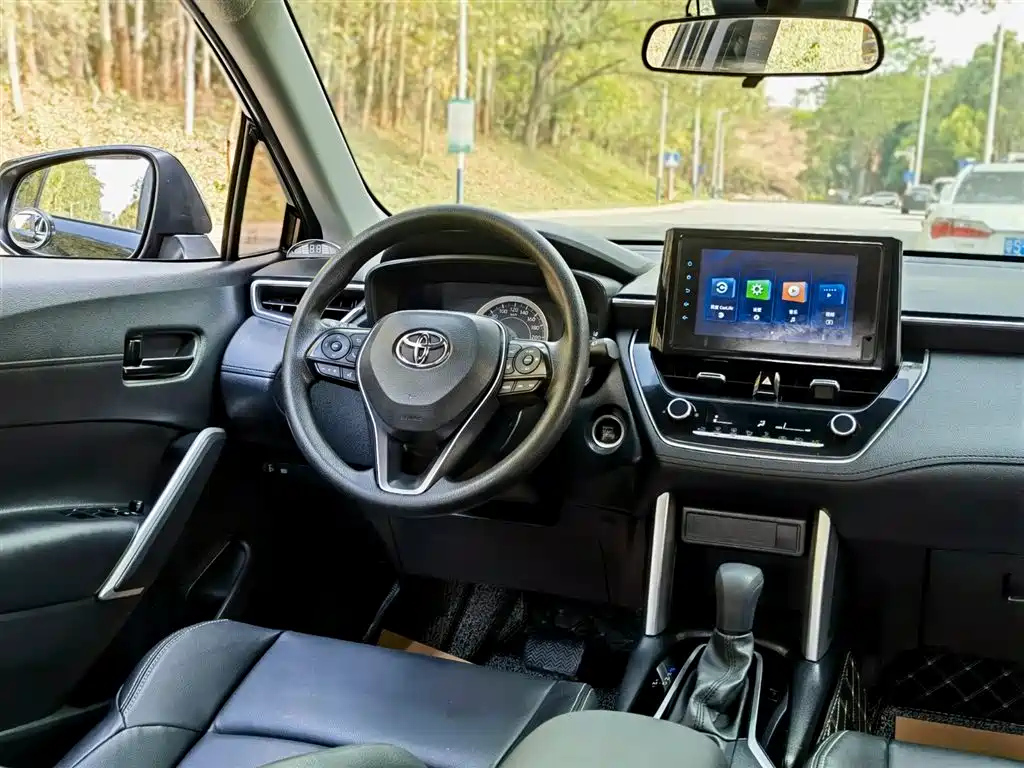 TOYOTA FRONTLANDER 2022