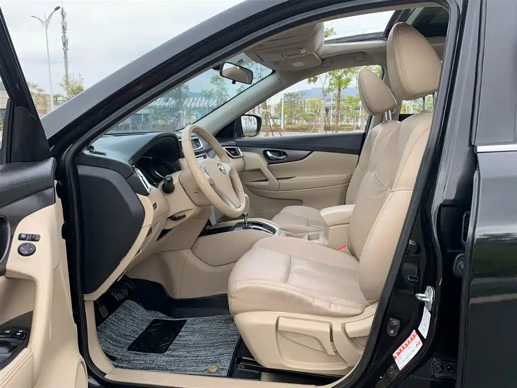 NISSAN X-TRAIL 2017
