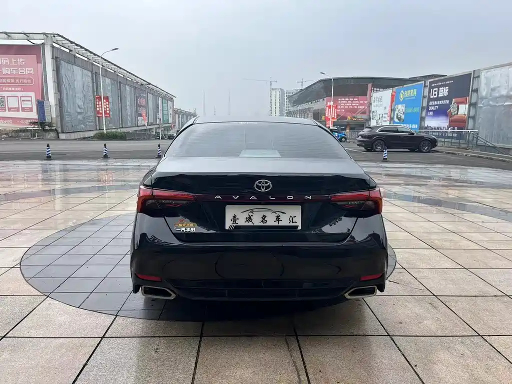 TOYOTA AVALON 2020