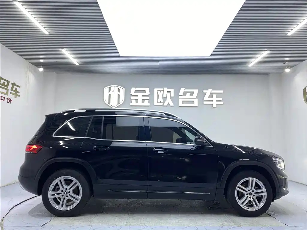 MERCEDES BENZ GLB 2022
