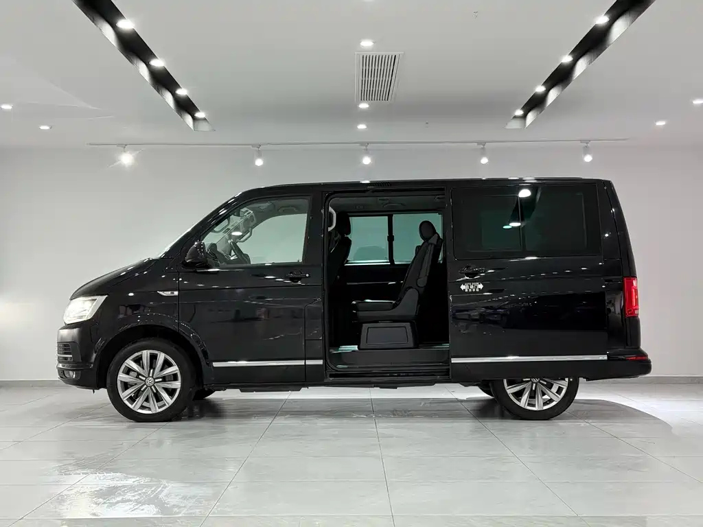 VOLKSWAGEN MULTIVAN 2018