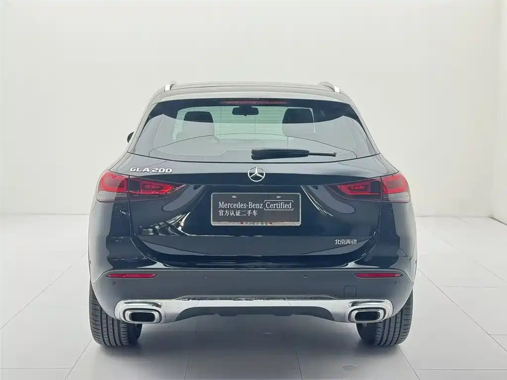 MERCEDES BENZ GLA 2021