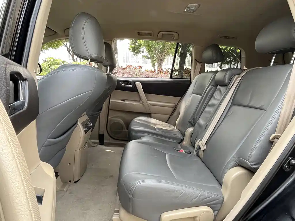 TOYOTA HIGHLANDER 2014