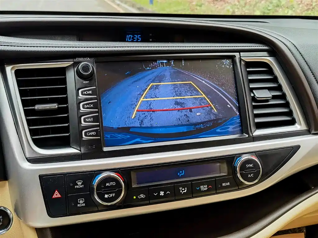 TOYOTA HIGHLANDER 2020