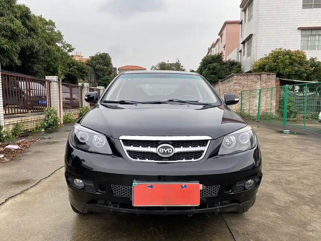 BYD S6 2015