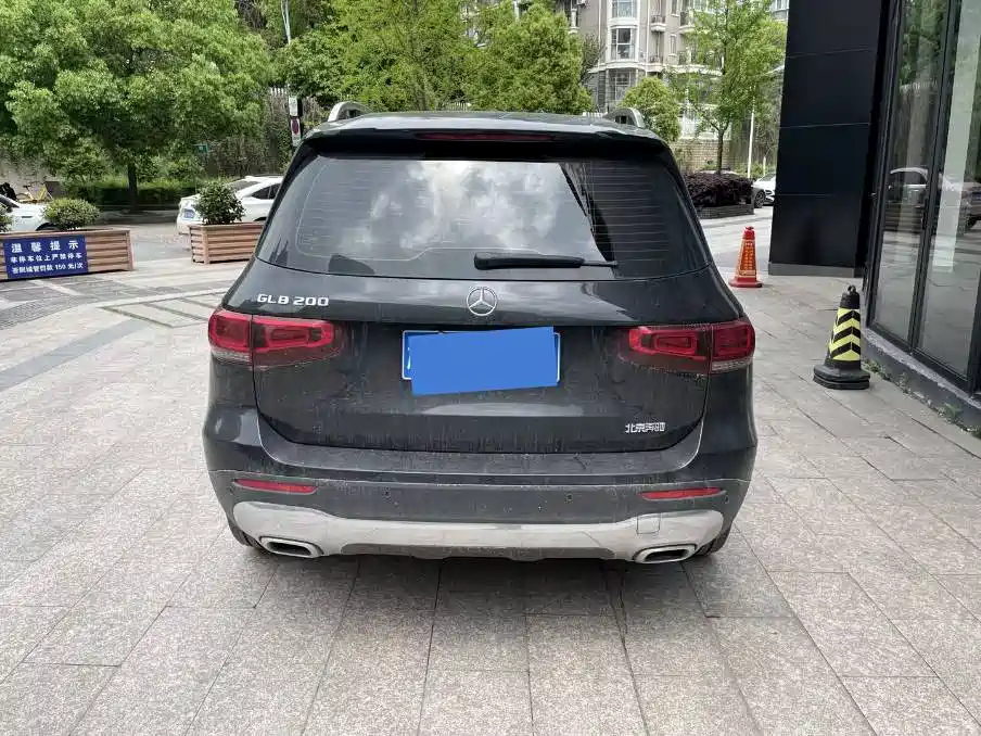 MERCEDES BENZ GLB 2022