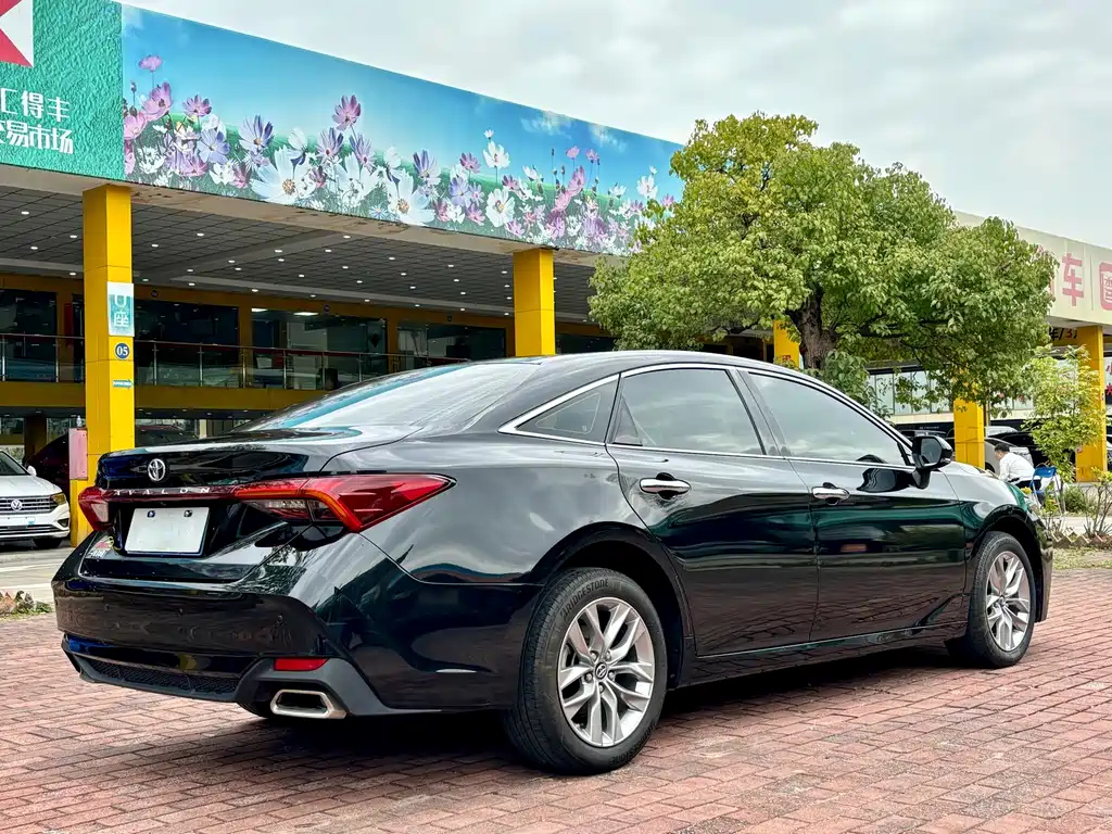 TOYOTA AVALON 2021