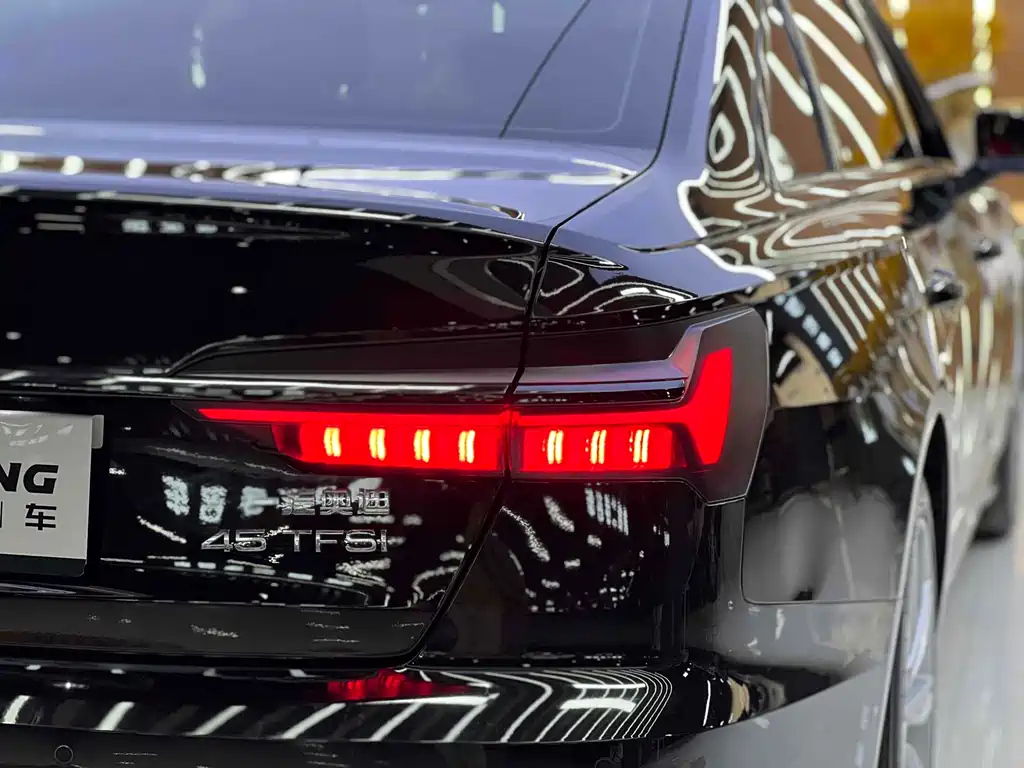 AUDI A6L 2021
