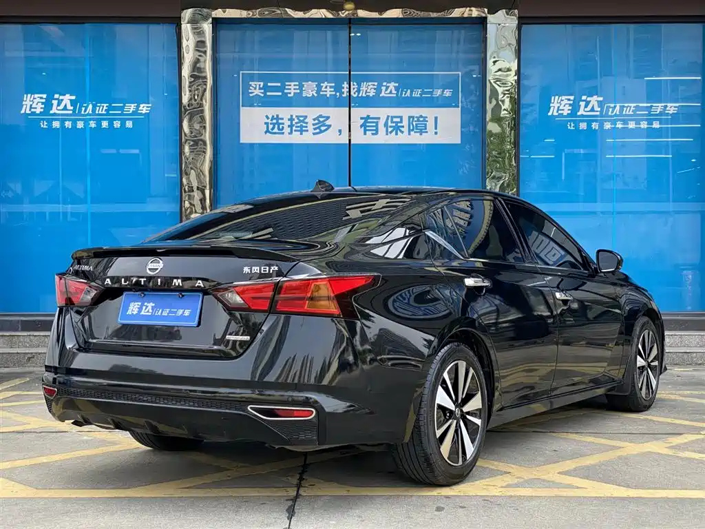 NISSAN TEANA 2022