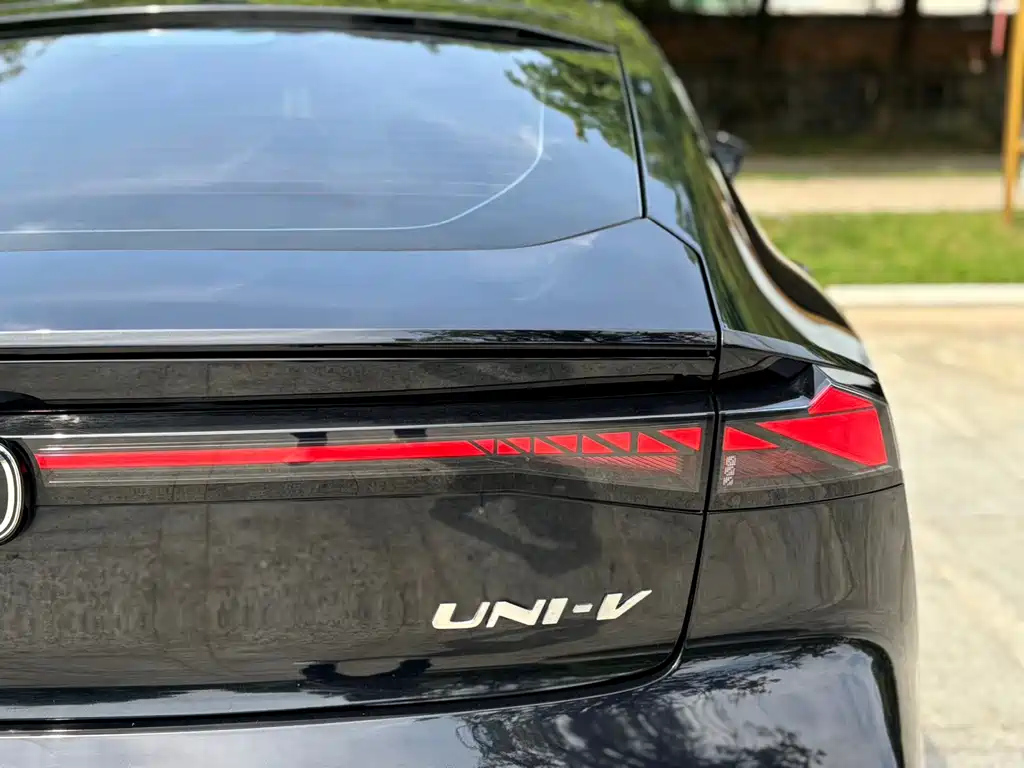 CHANGAN UNI-V 2022