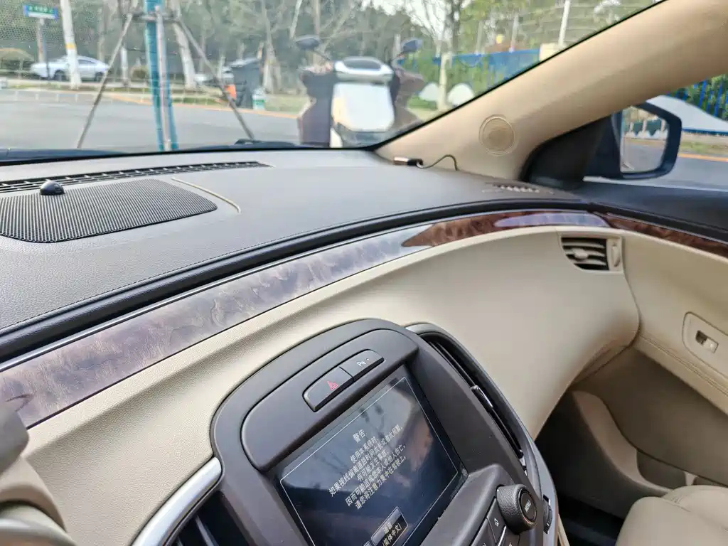 BUICK LACROSSE 2015