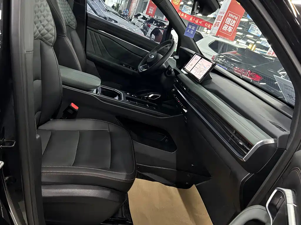 GEELY AUTO HAOYUE L 2024