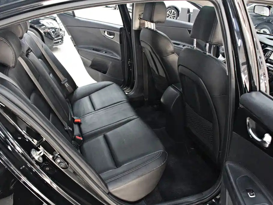 KIA K4 2015