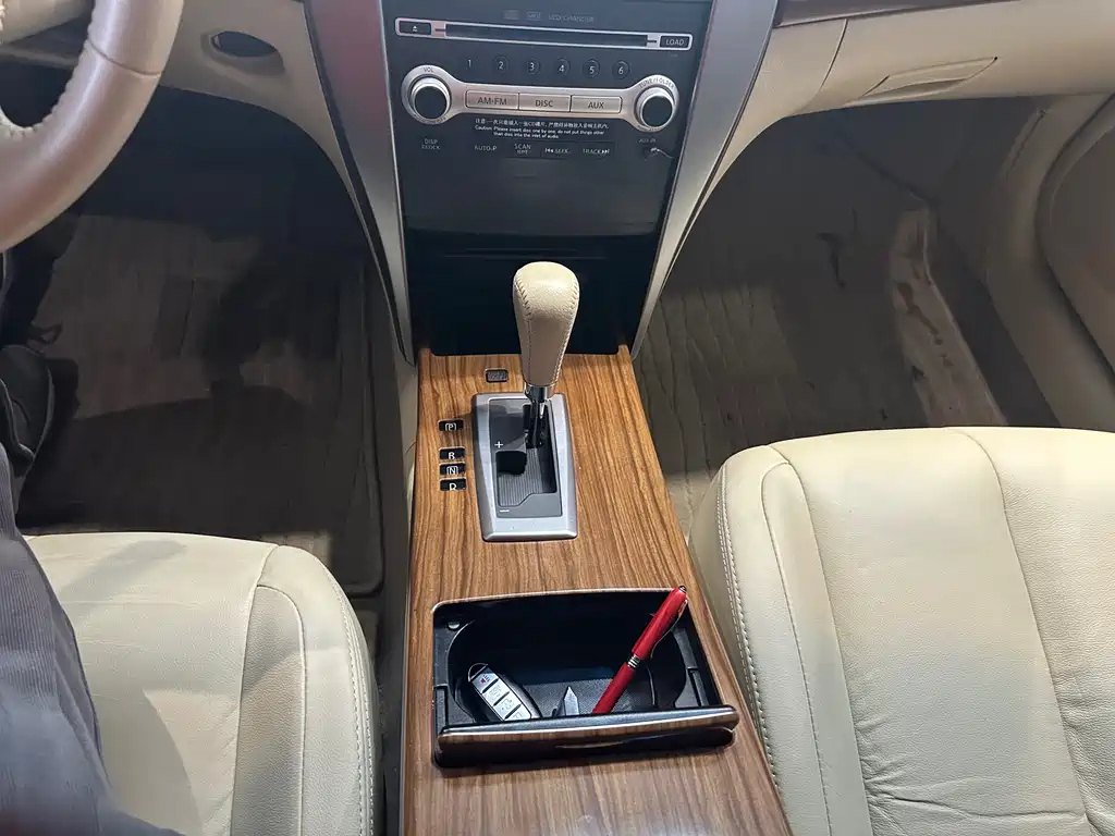 NISSAN TEANA 2012