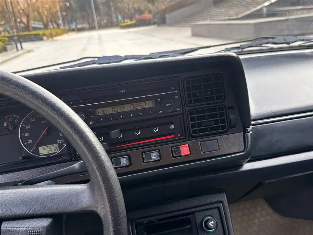 VOLKSWAGEN SANTANA CLASSIC 2010