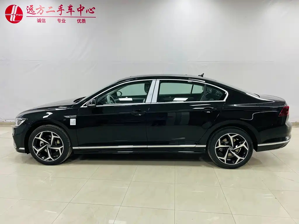 VOLKSWAGEN MAGOTAN 2024