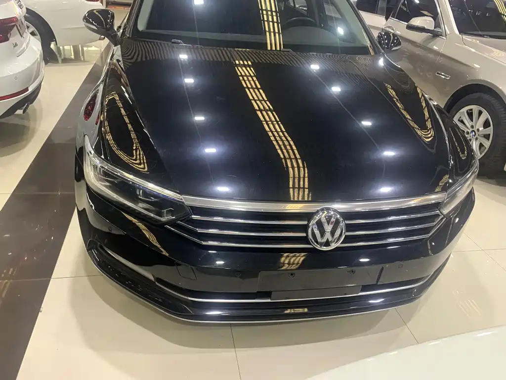 VOLKSWAGEN MAGOTAN 2017