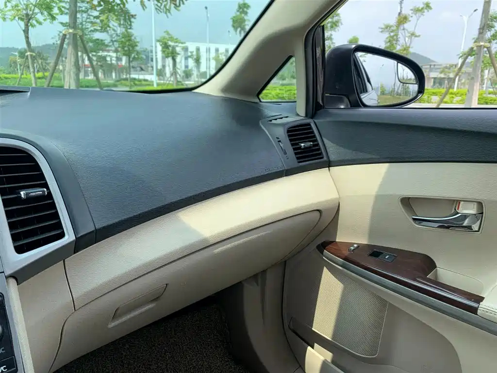 TOYOTA VENZA IMPORT 2014