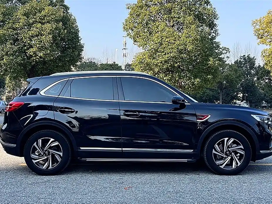 HONGQI HS5 2021