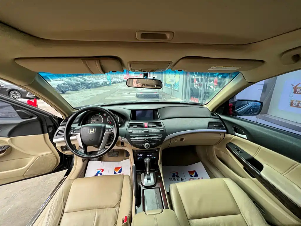 HONDA ACCORD 2010