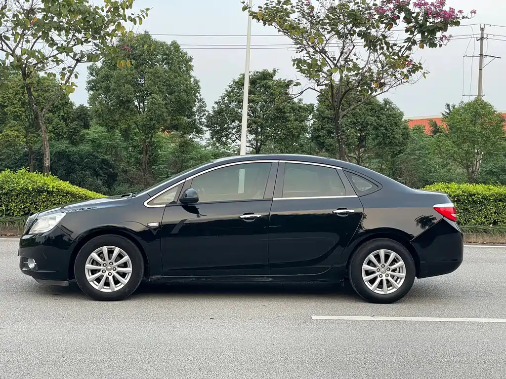 BUICK EXCELLE 2013