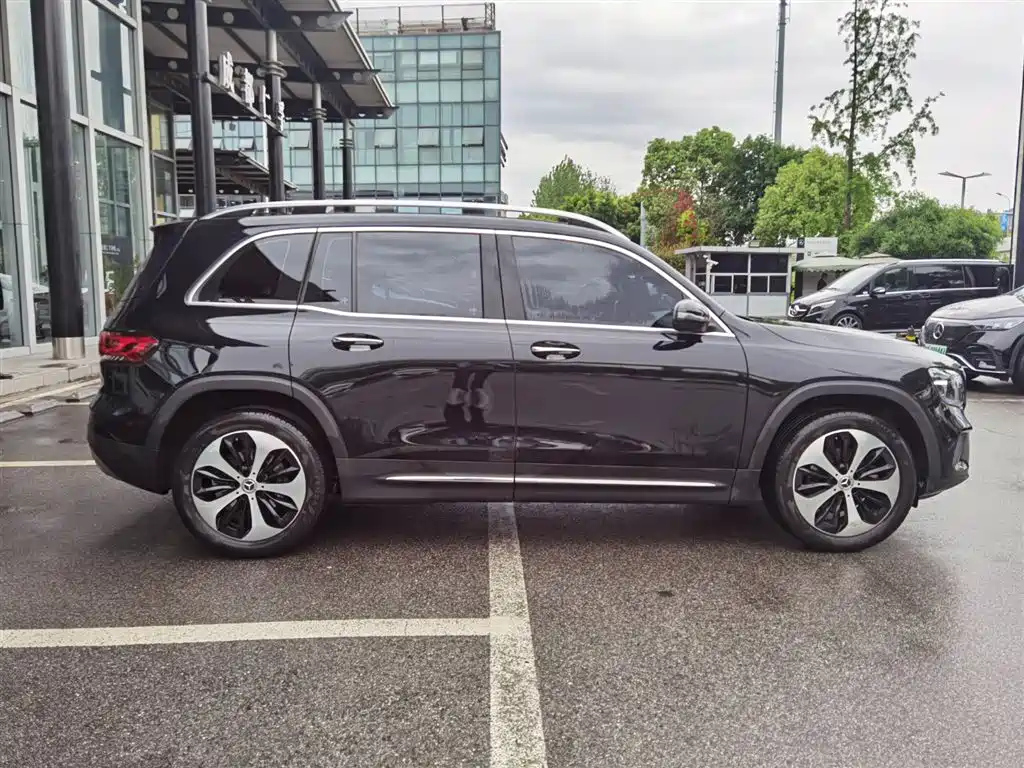 MERCEDES BENZ GLB 2020