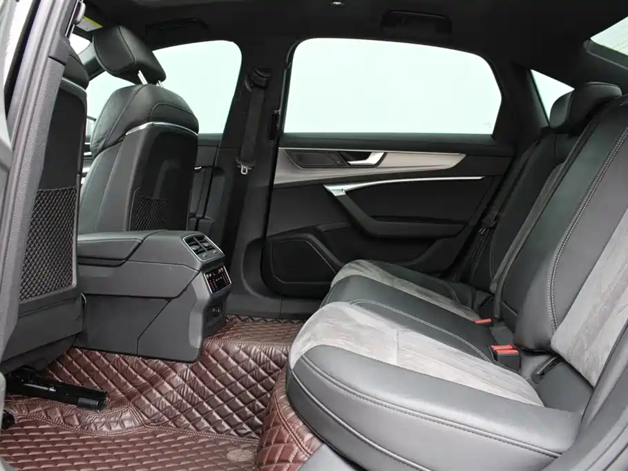 AUDI A6L 2021