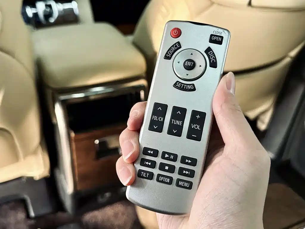 TOYOTA ALPHARD 2018