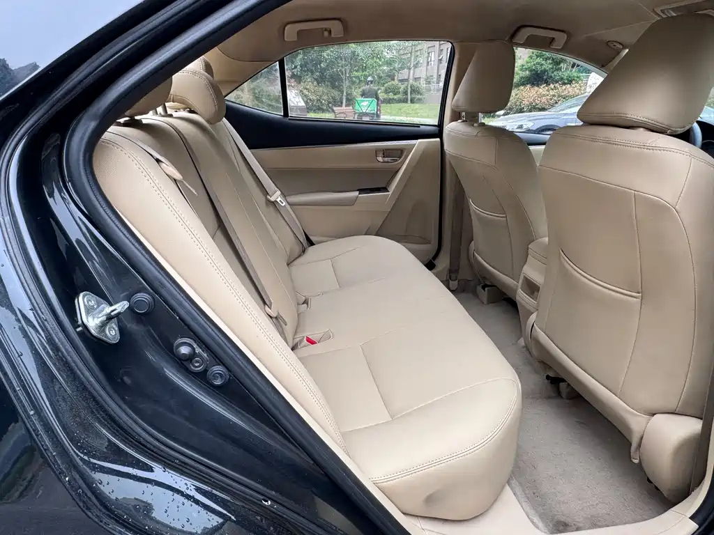 TOYOTA COROLLA 2016