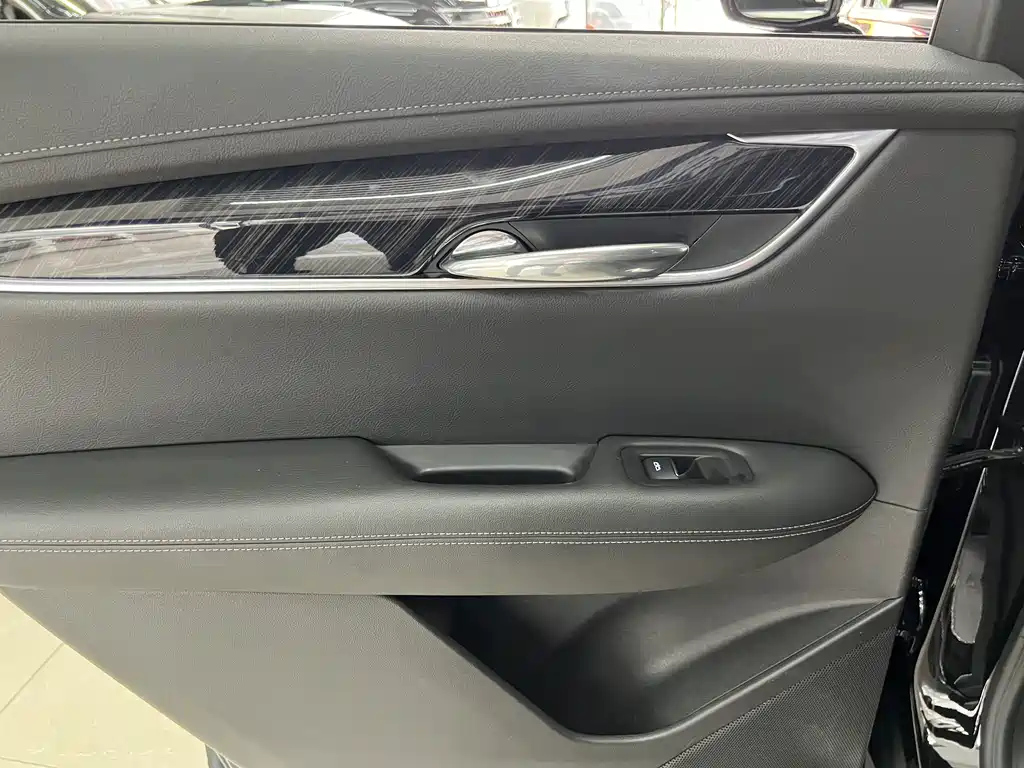 CADILLAC XT6 2023