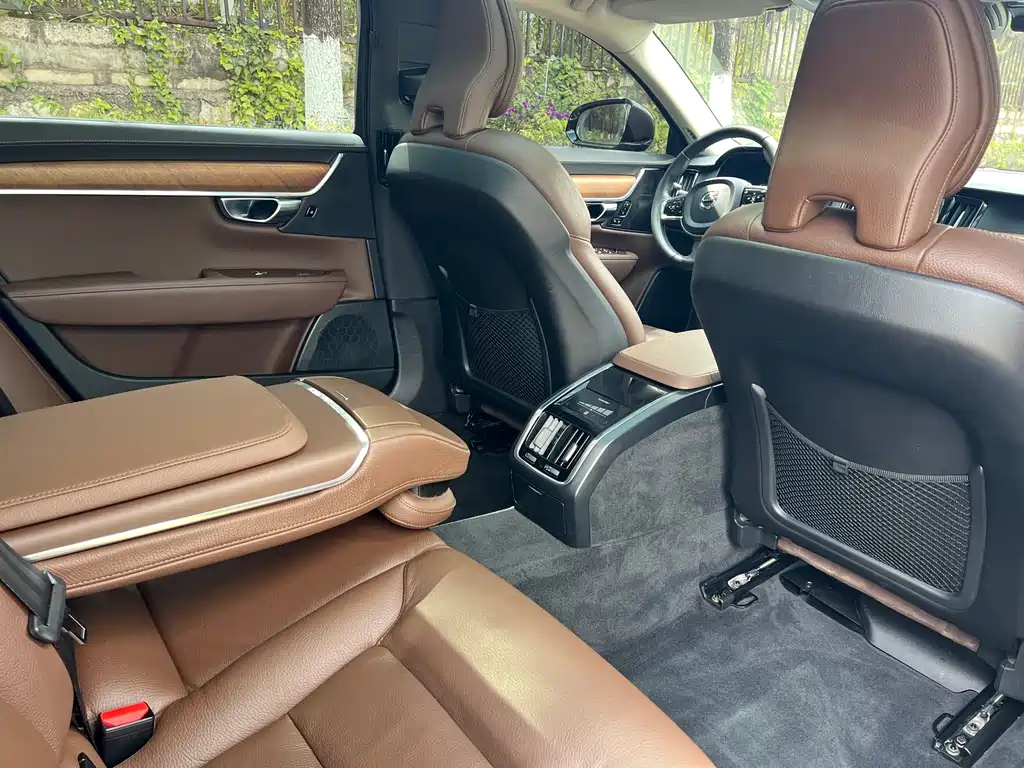 VOLVO S90 2020