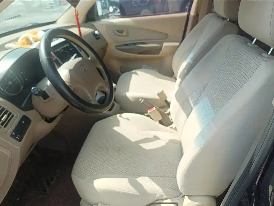 HYUNDAI TUCSON 2012