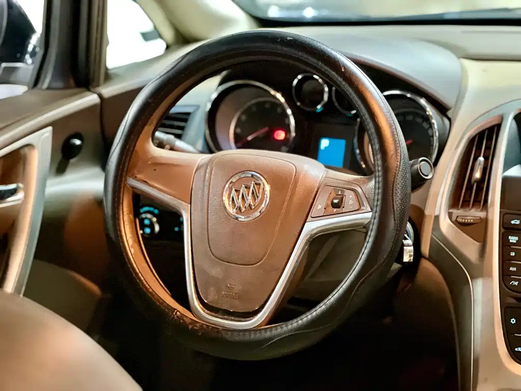 BUICK EXCELLE 2012