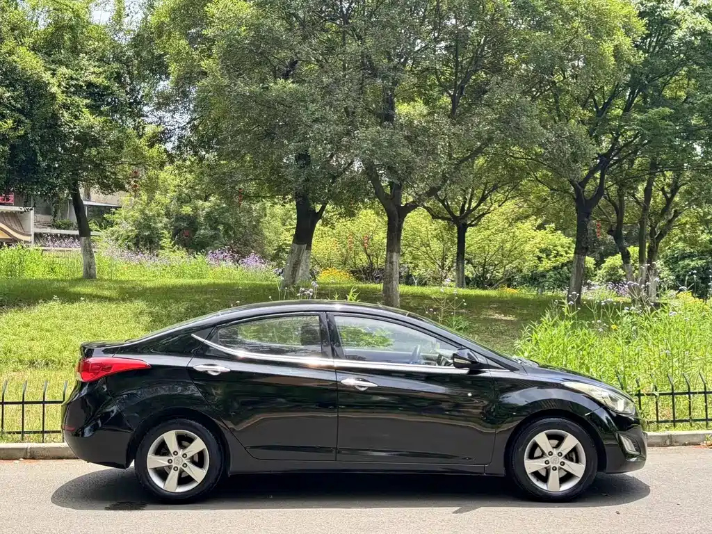 HYUNDAI ELANTRA 2014