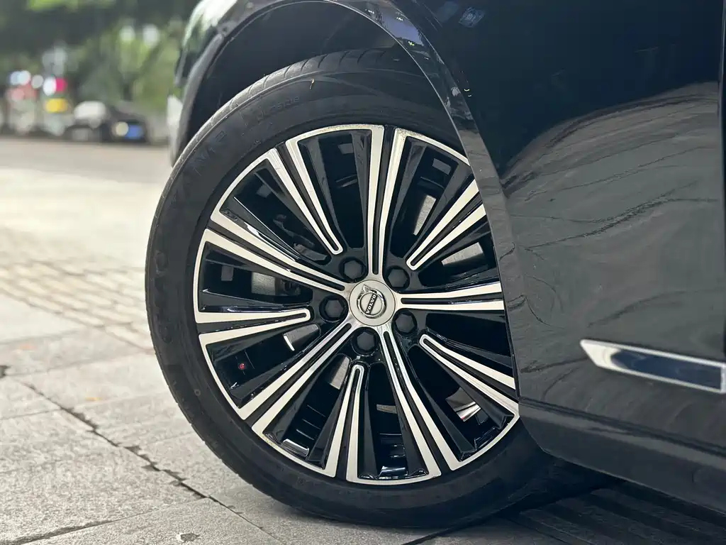 VOLVO S90 2021