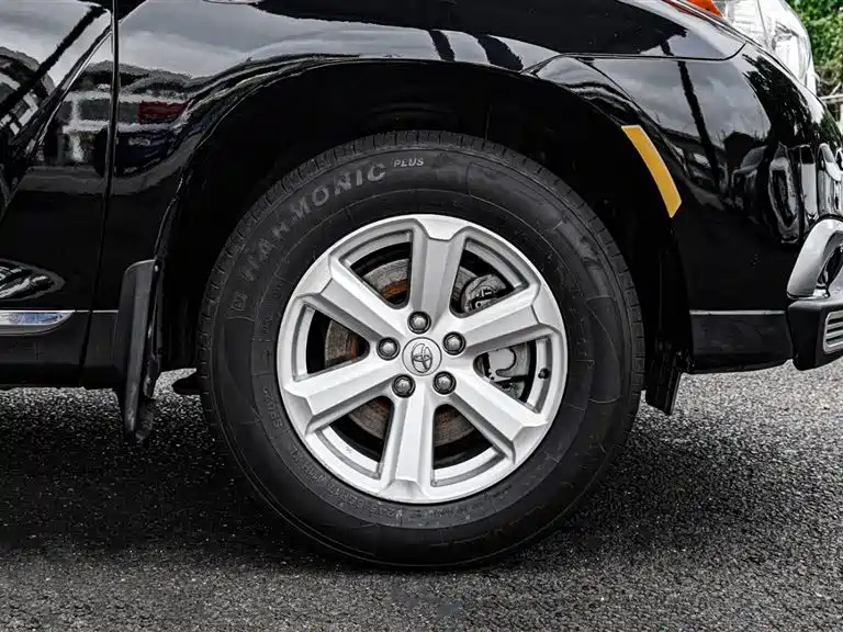 TOYOTA HIGHLANDER 2015