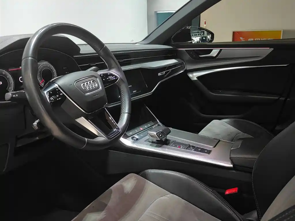 AUDI A6L 2021