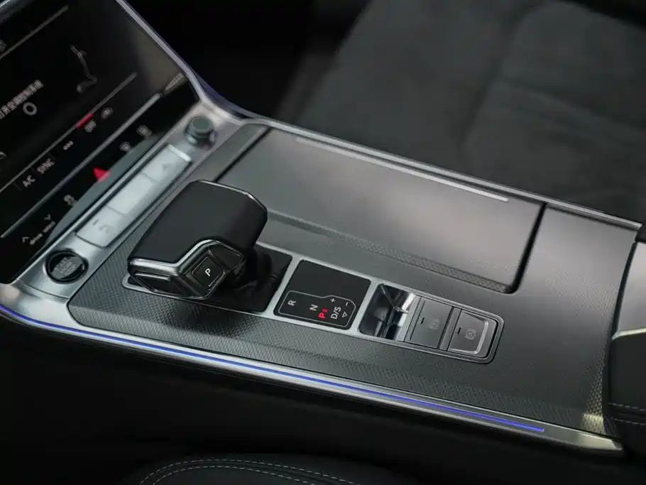 AUDI A6L 2023