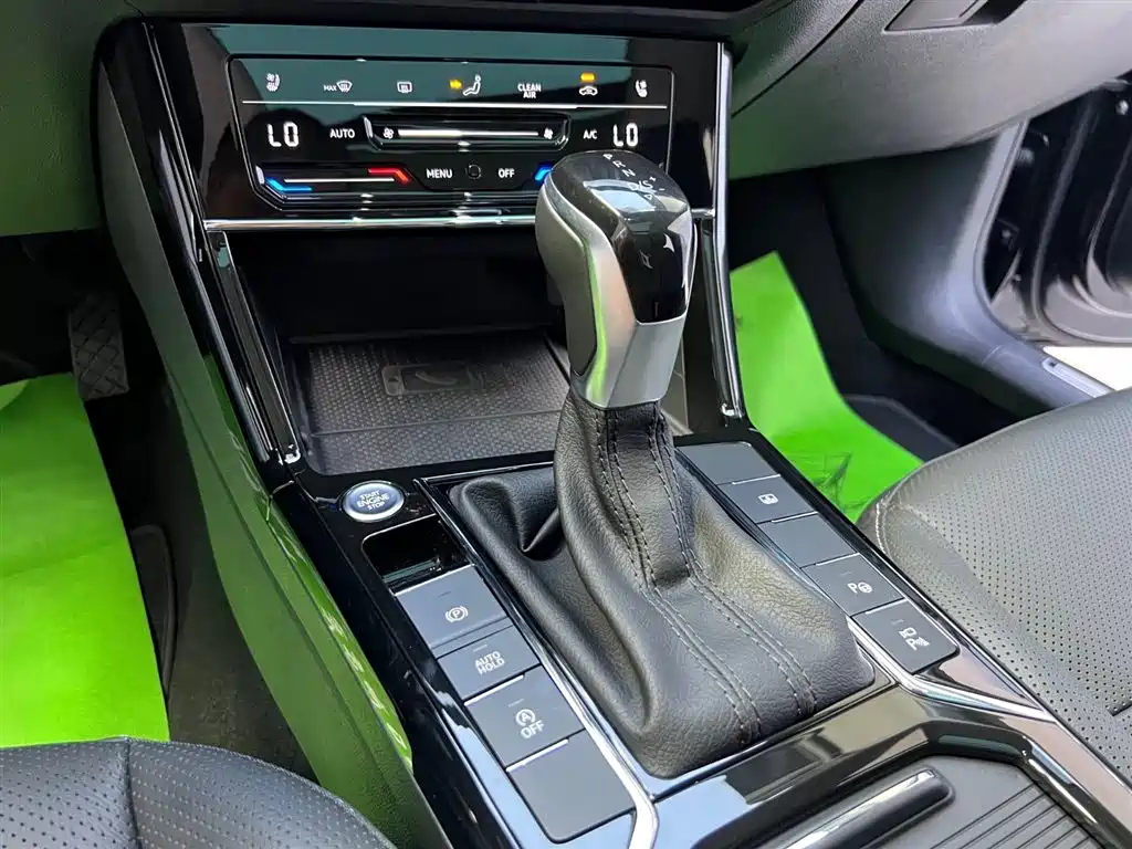 VOLKSWAGEN PASSAT 2021