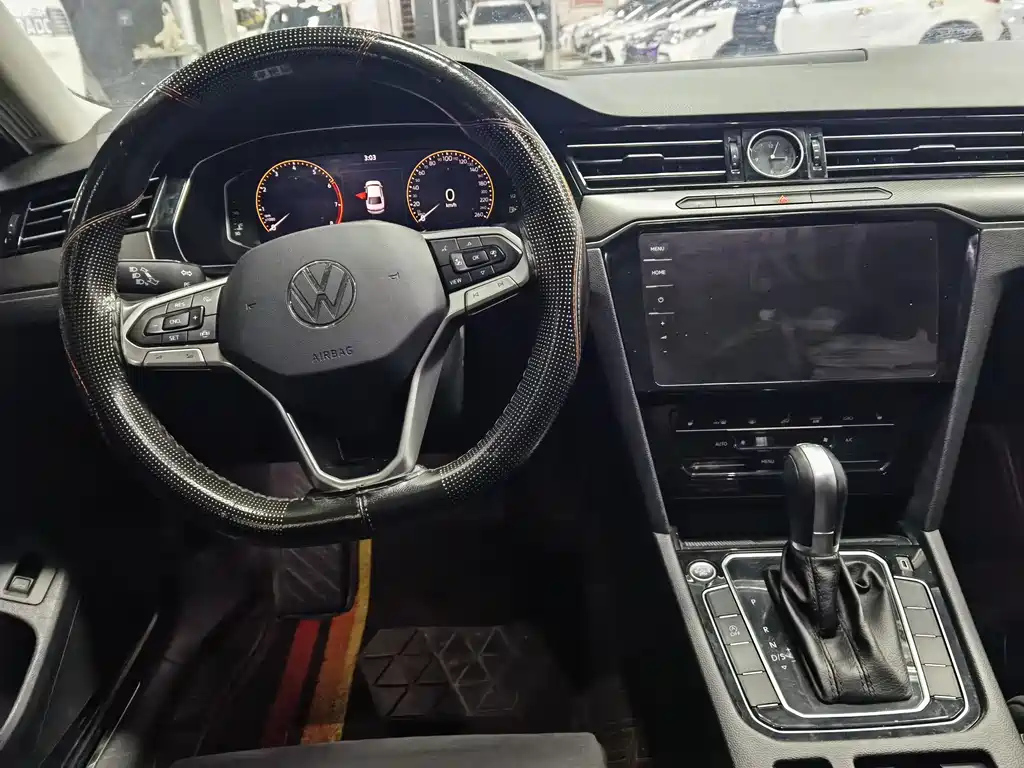 VOLKSWAGEN MAGOTAN 2021