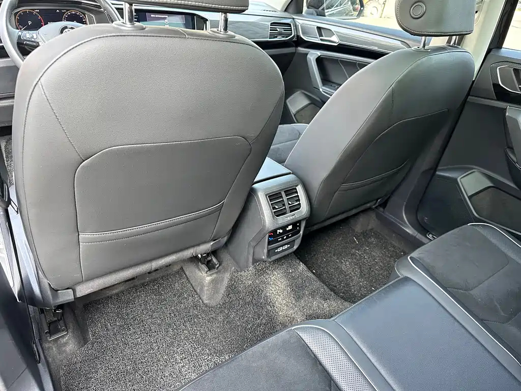 VOLKSWAGEN TAYRON 2020