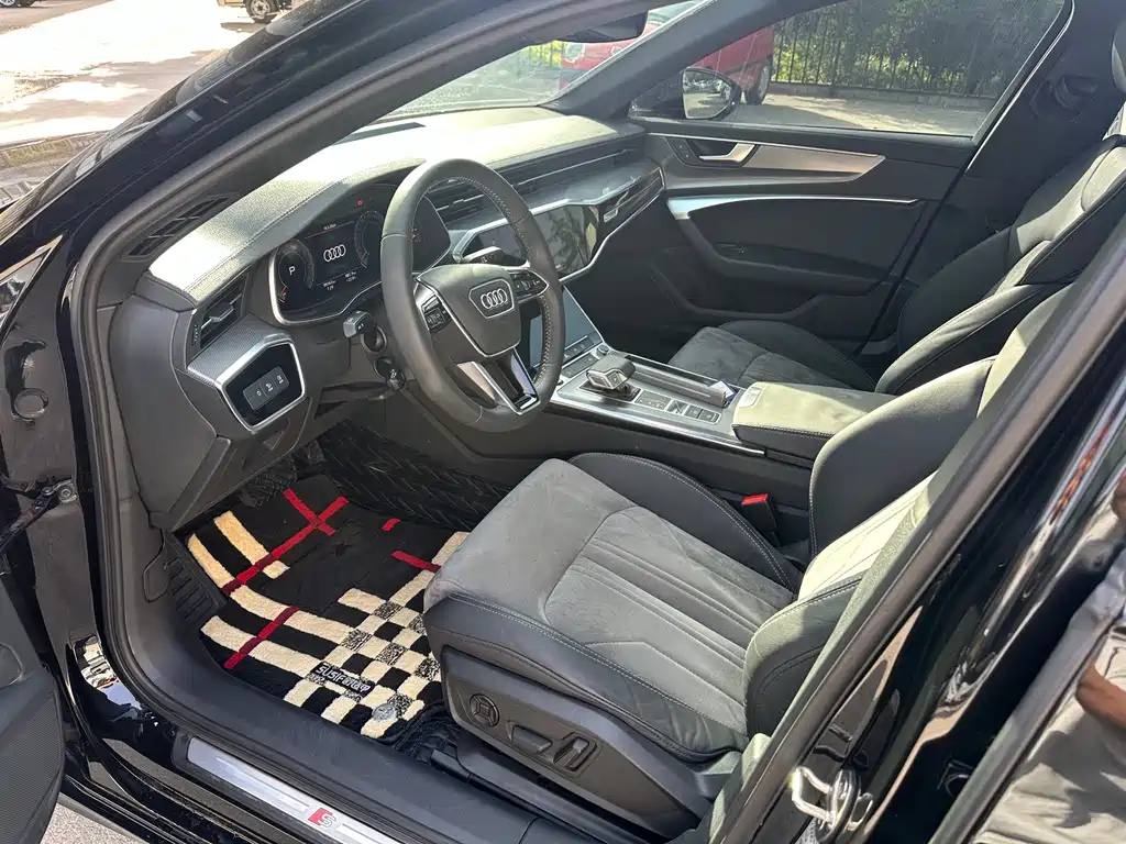 AUDI A6L 2021
