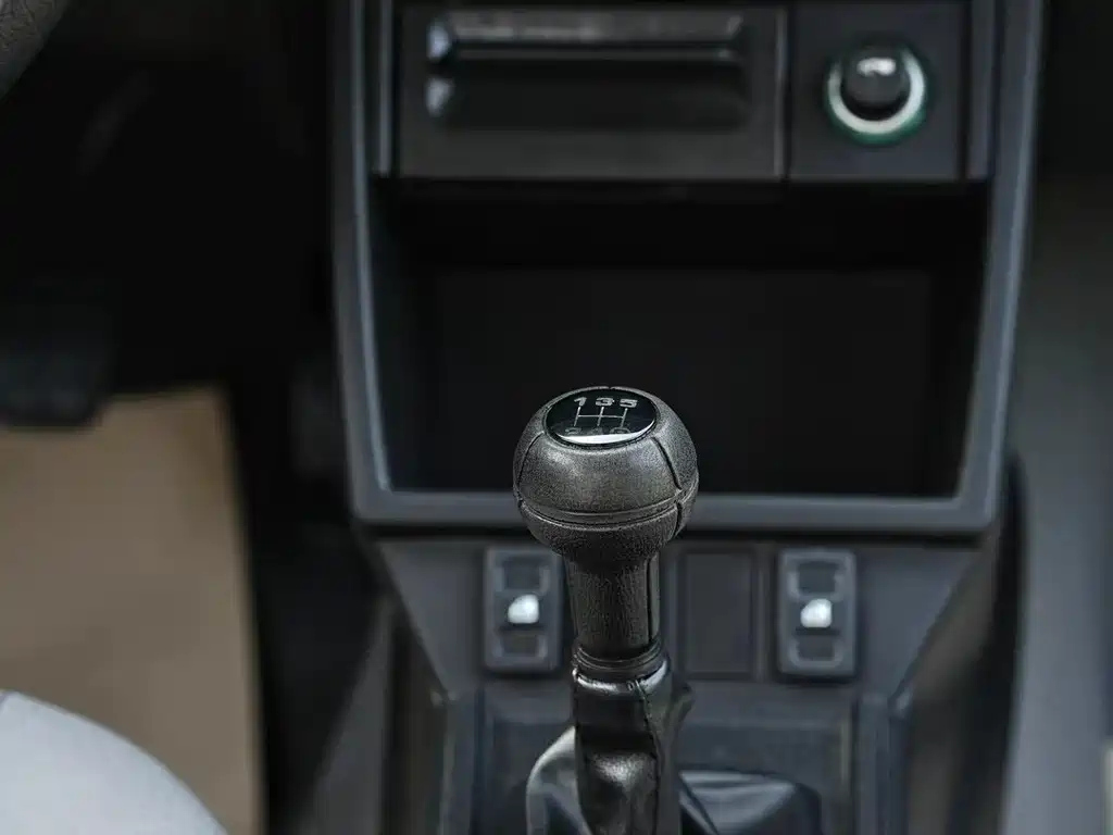 VOLKSWAGEN SANTANA CLASSIC 2010