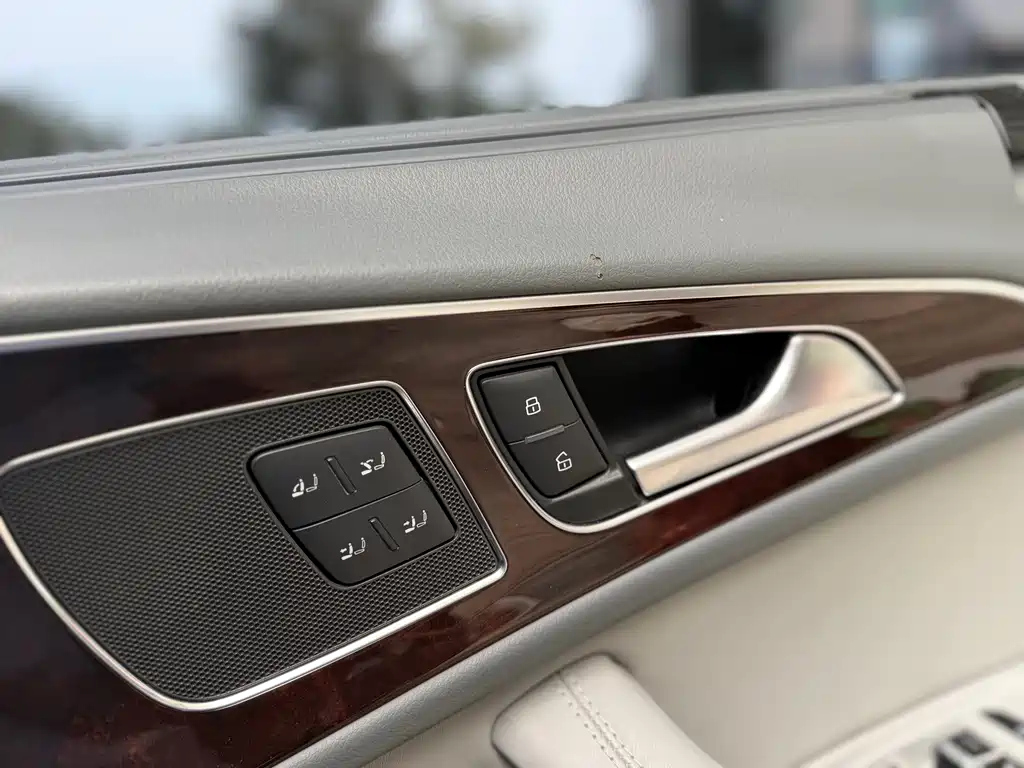 AUDI A6L 2014