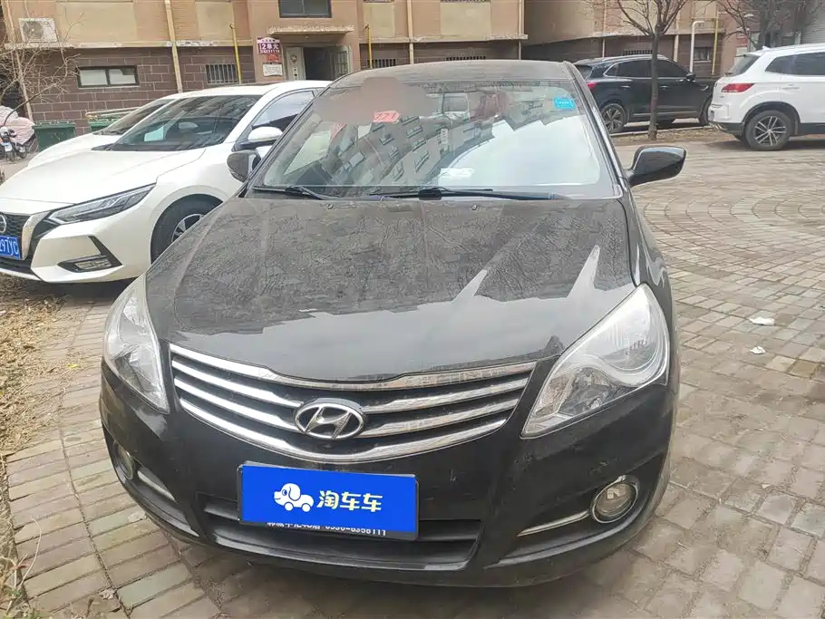 HYUNDAI CELESTA 2014