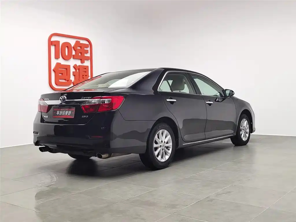 TOYOTA CAMRY 2013